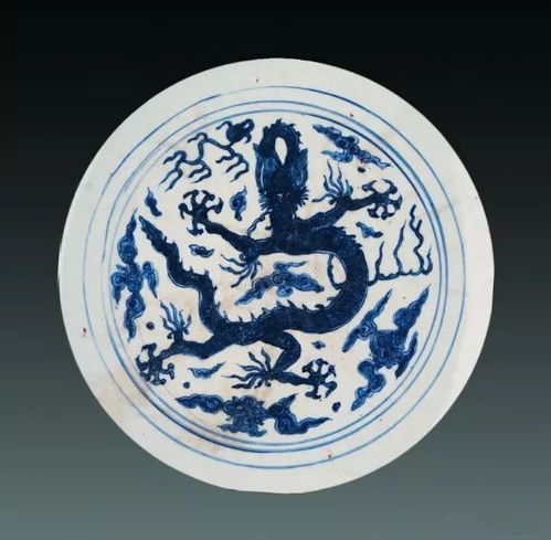 国家博物馆藏龙纹珍品 龙凤呈祥于瓷上，华美灵动于金银间